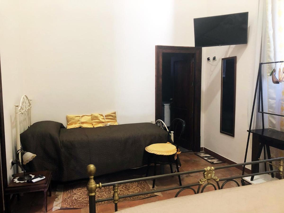 Agriturismo Sole Di Sicilia Randazzo Bagian luar foto