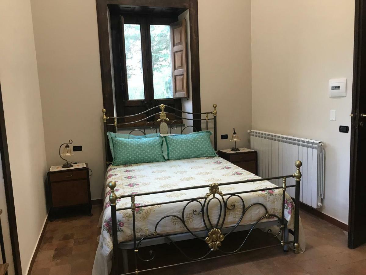 Agriturismo Sole Di Sicilia Randazzo Bagian luar foto
